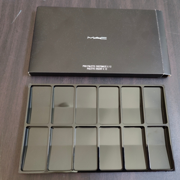 MAC Pro Customizable Palettes - Picture 2 of 4